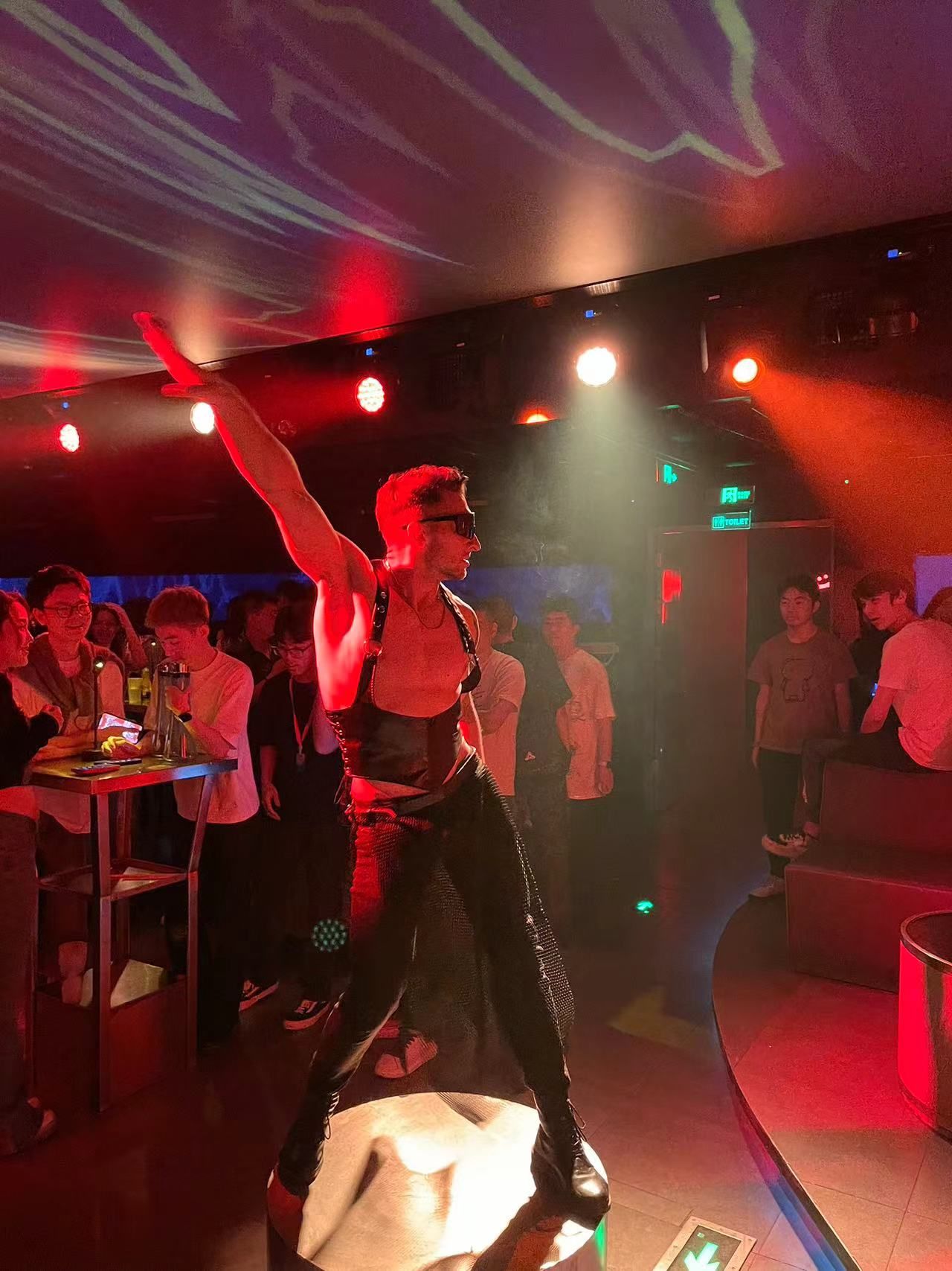 周口商务KTV，商务氛围浓厚，尽享双赢。-淮阳县ktv预定